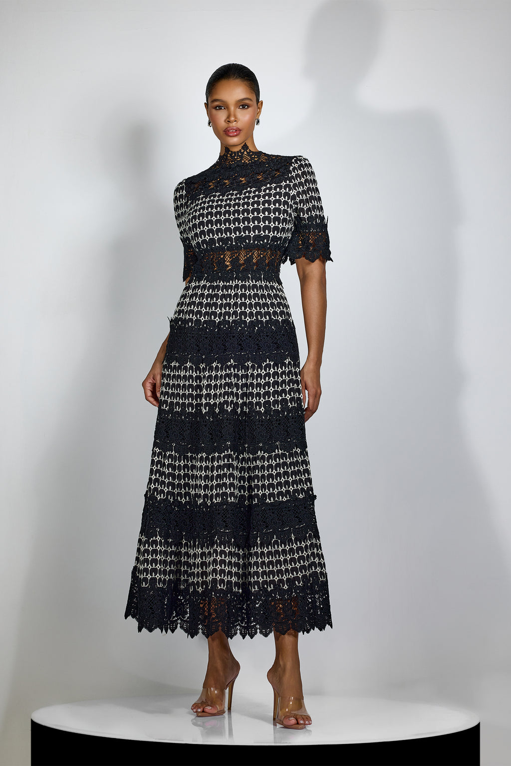 Elegant Sabrina Embroidered Lace Short Sleeve Midi Dress for Resort Wear