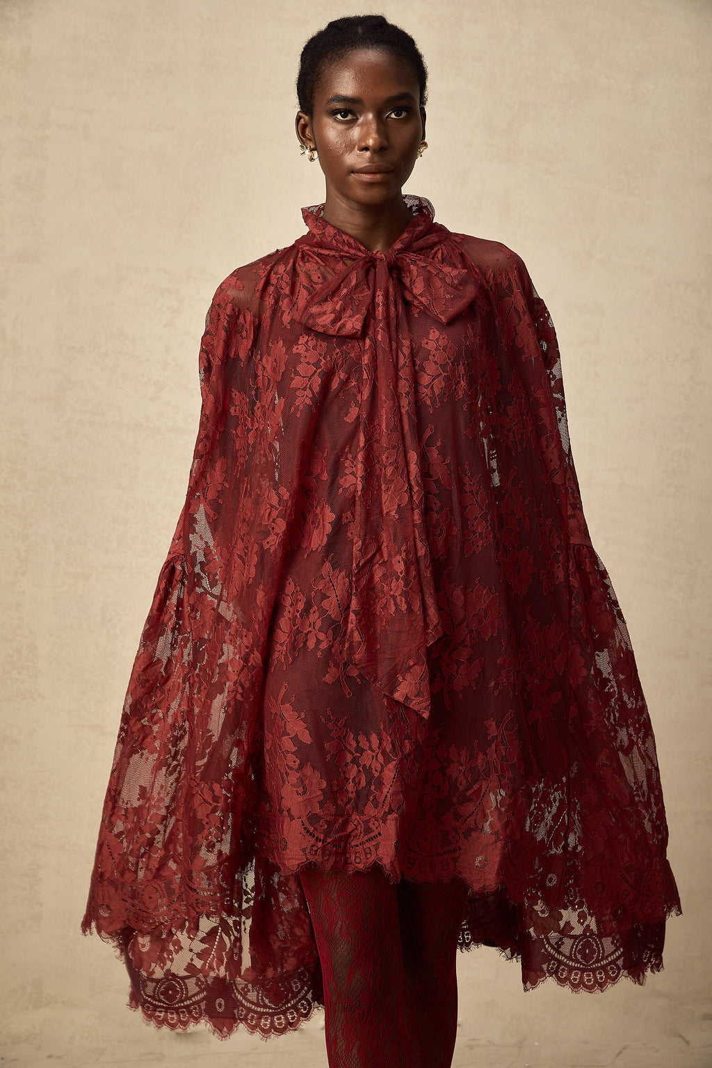 Elegant Red Chantilly Lace Oversize Dress: Timeless Style, Comfortable Fit, Versatile