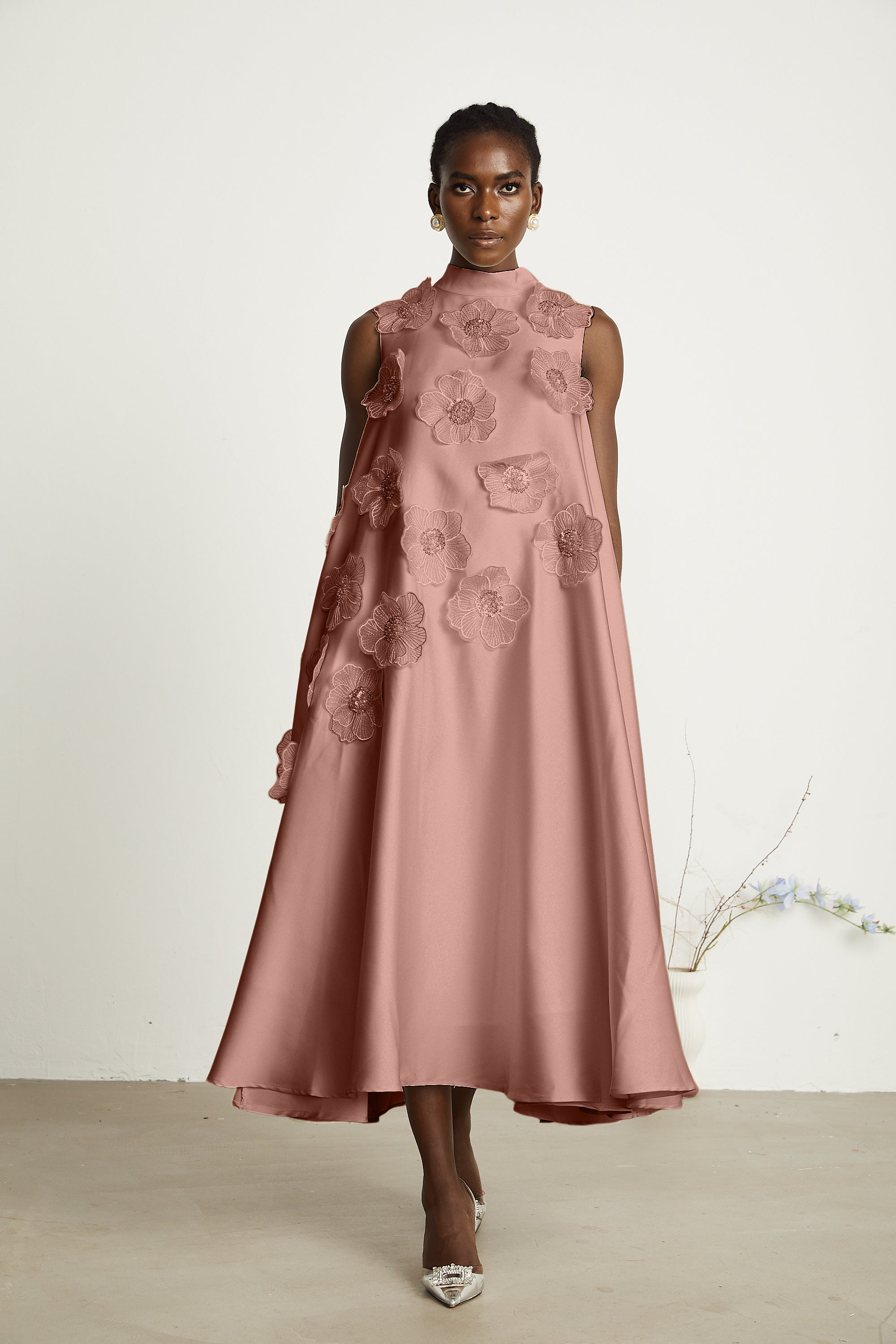 Elegant Sleeveless Floral Applique Maxi Dress in Pink - Chiffon Flowy Gown