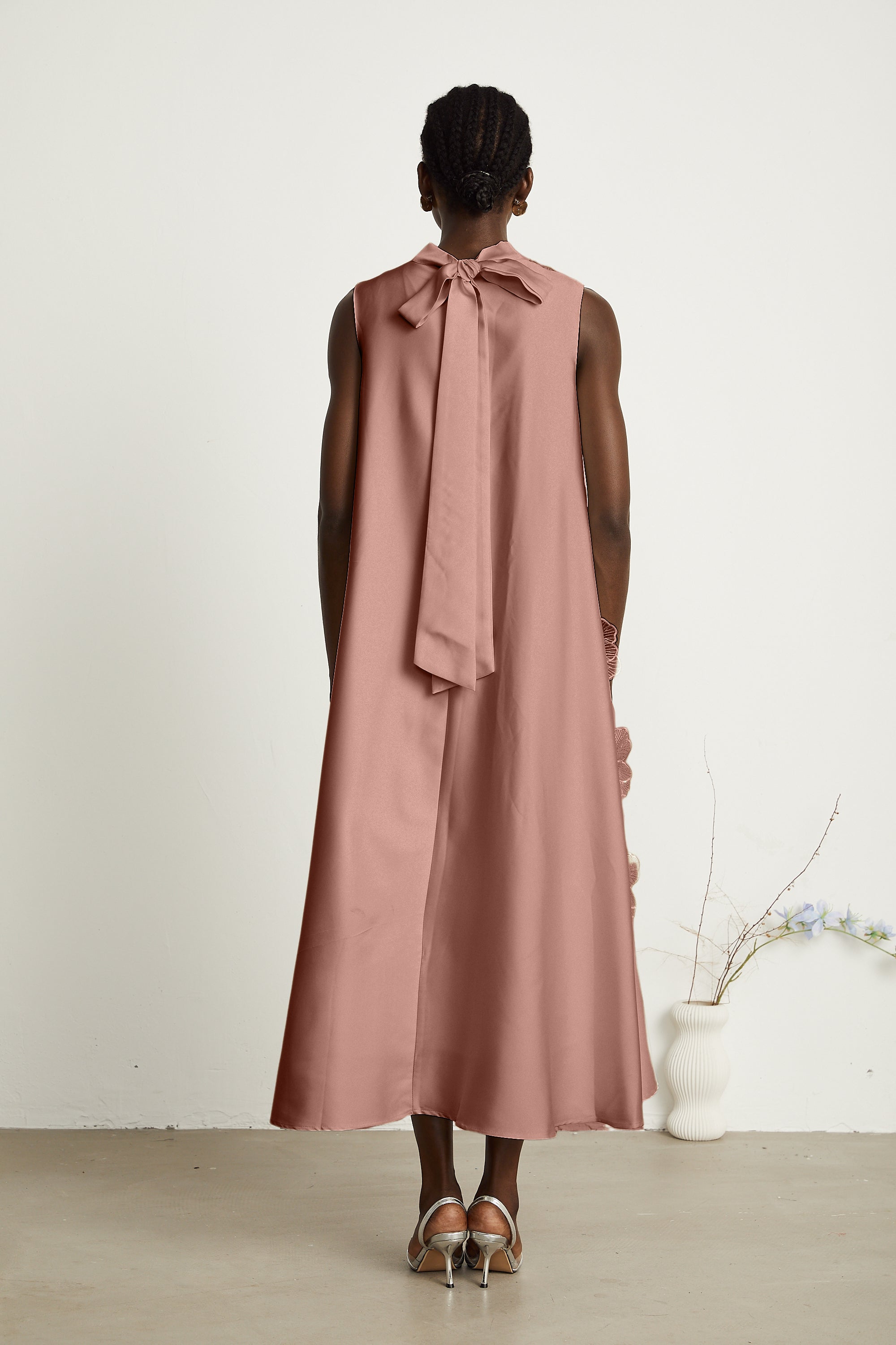 Elegant Sleeveless Floral Applique Maxi Dress in Pink - Chiffon Flowy Gown