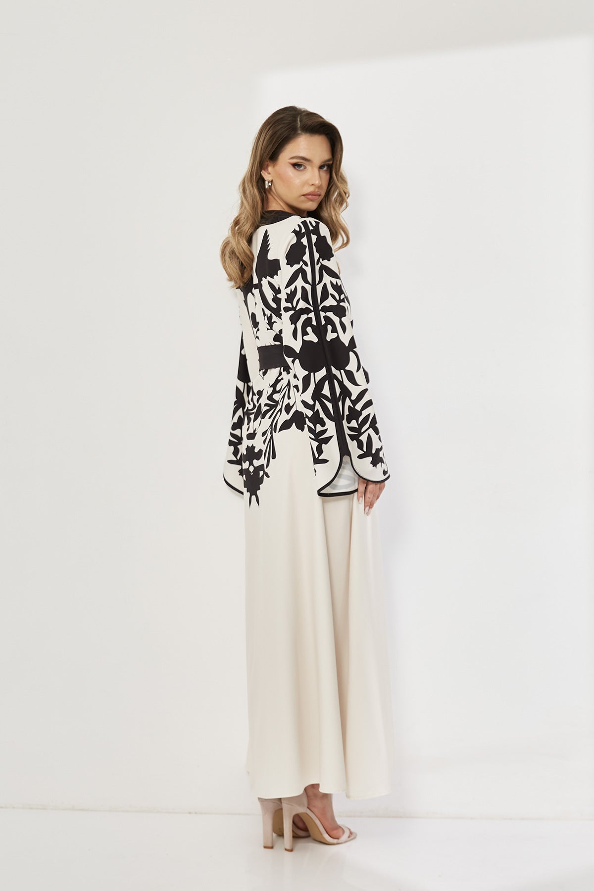 Elegant Oriental Embroidered Maxi Dress with Belt and Bell Sleeves