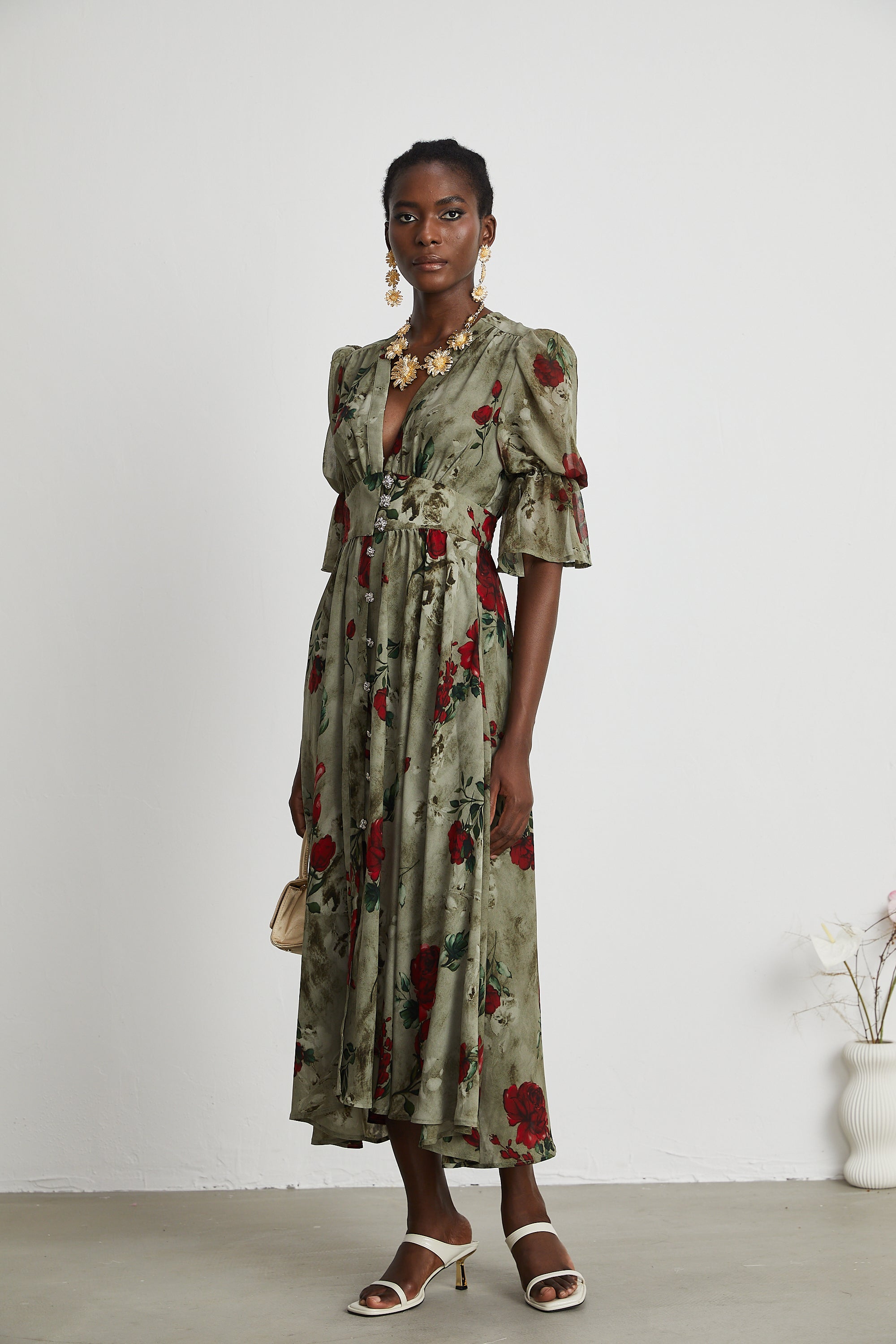 Elegant Floral V-Neck Midi Dress for Women: Perfect Summer Style