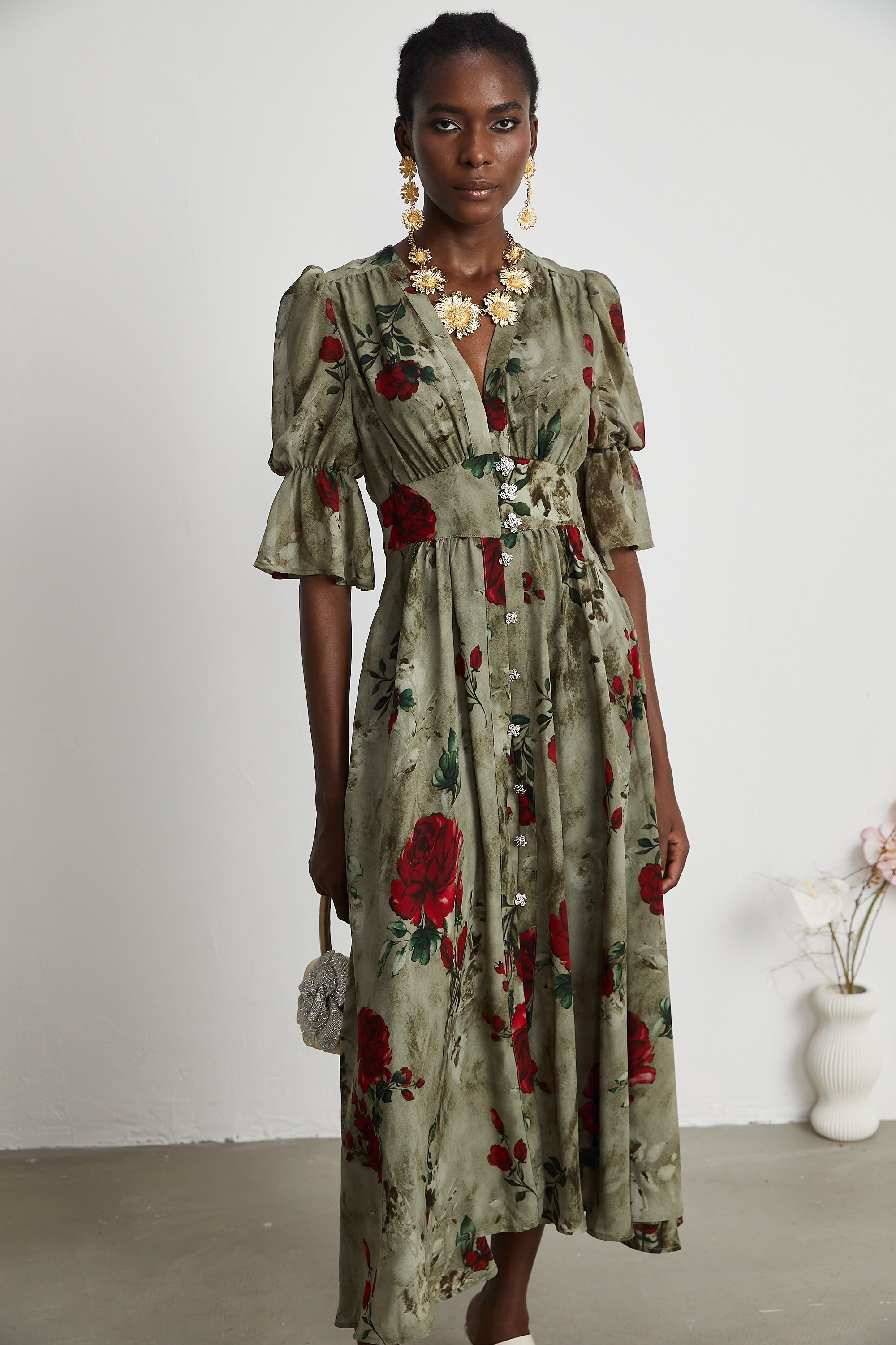 Elegant Floral V-Neck Midi Dress for Women: Perfect Summer Style