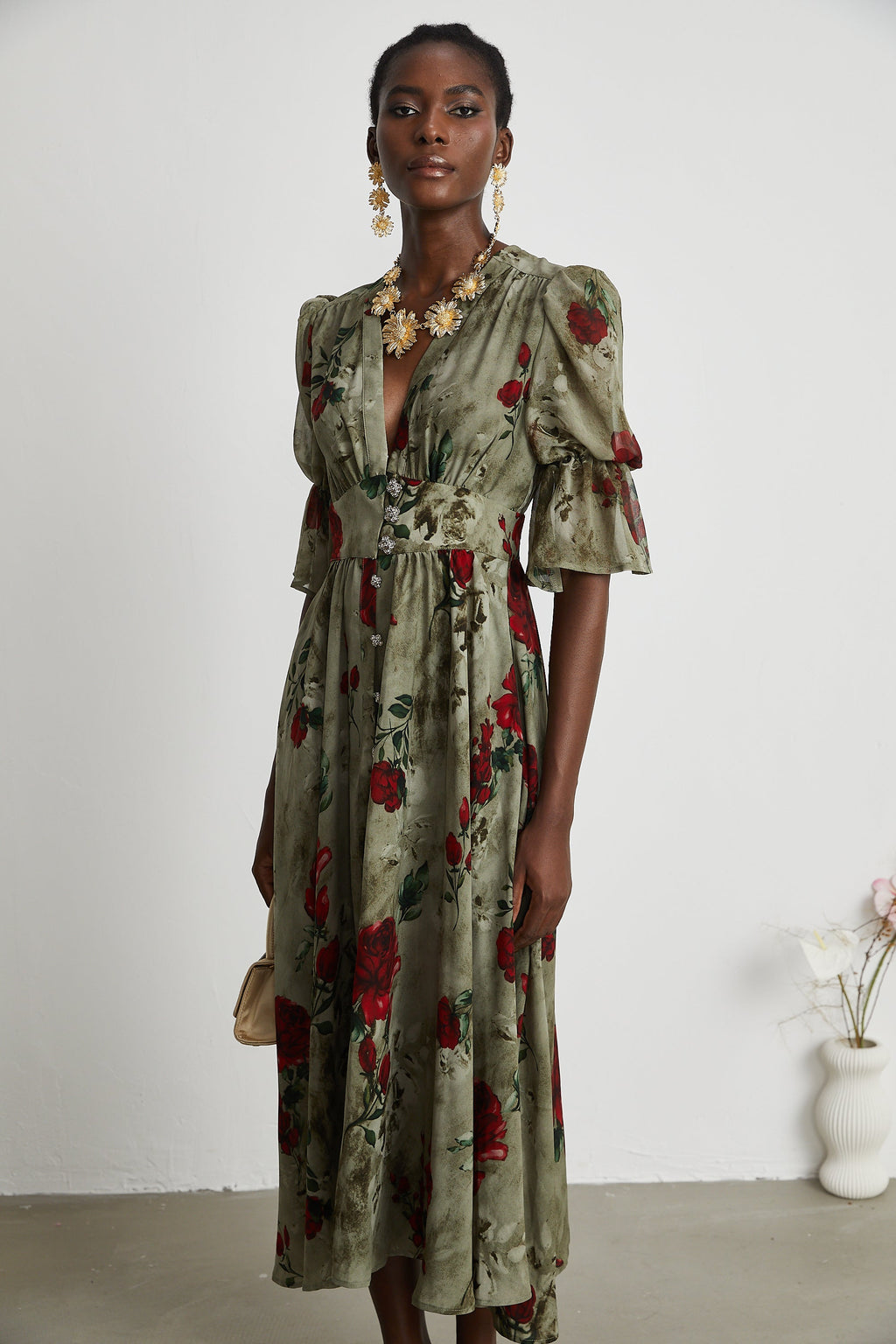 Elegant Floral V-Neck Midi Dress for Women: Perfect Summer Style