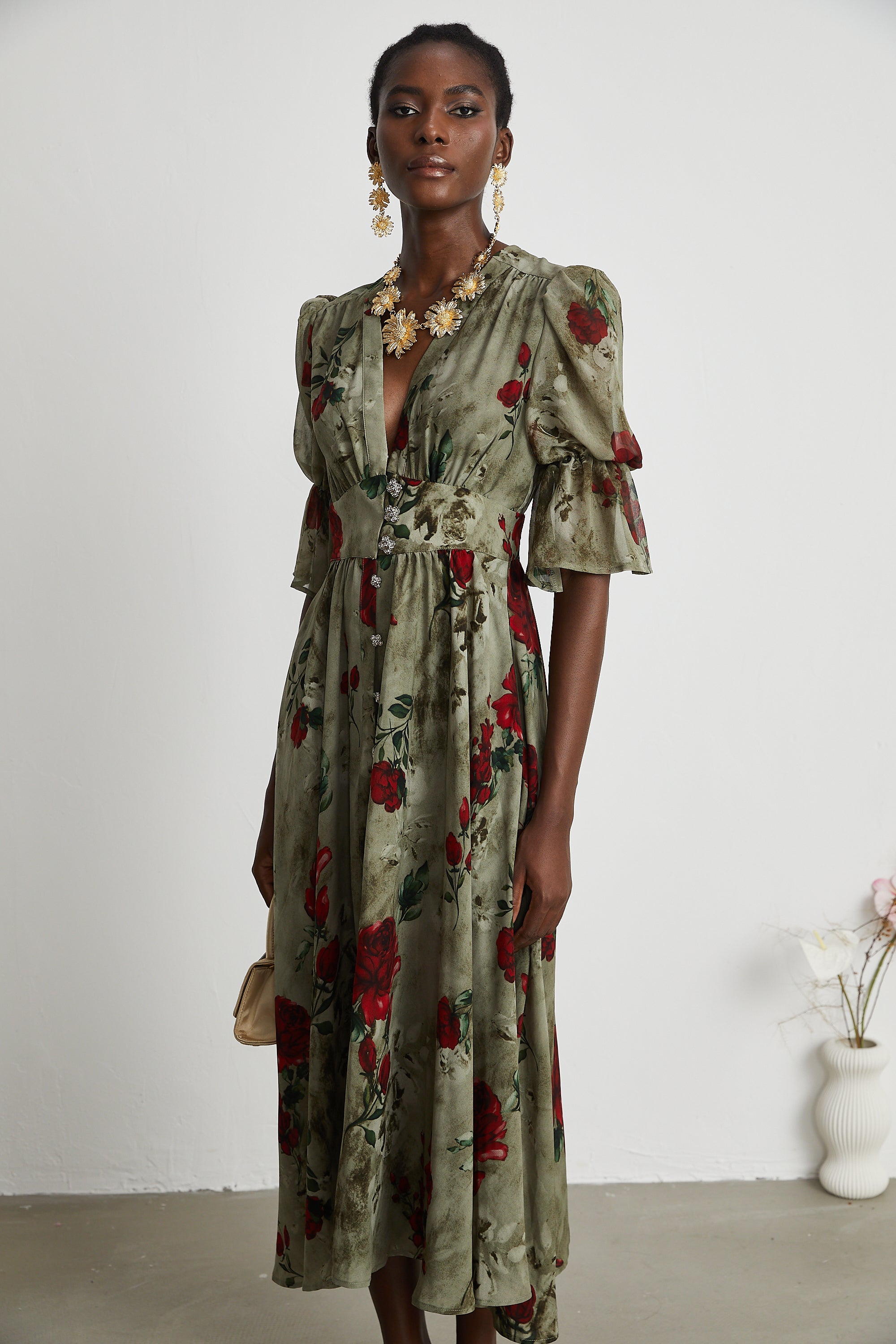 Elegant Floral V-Neck Midi Dress for Women: Perfect Summer Style