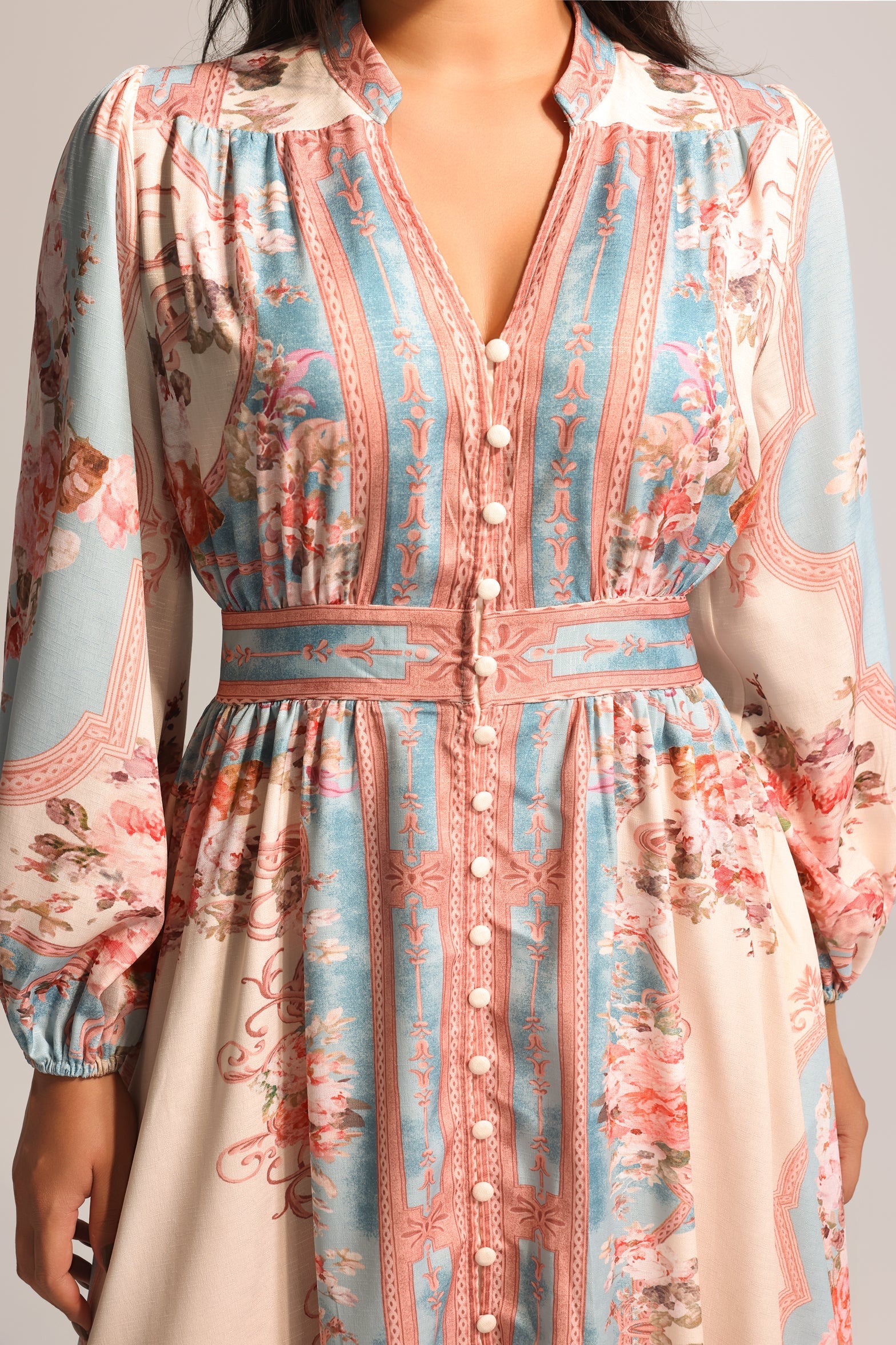 Elegant Floral Printed Maxi Dress: Long Sleeve Flowy Bohemian Style