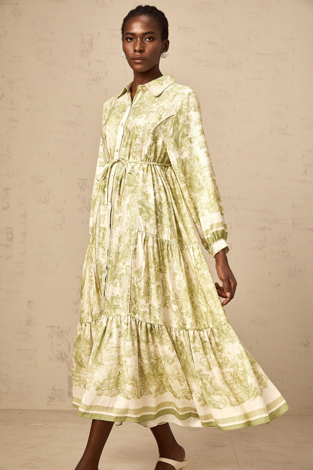 Adelaide Graphic Print Midi Dress: Elegant, Flowing, Comfortable, and Stylish Green Attire
