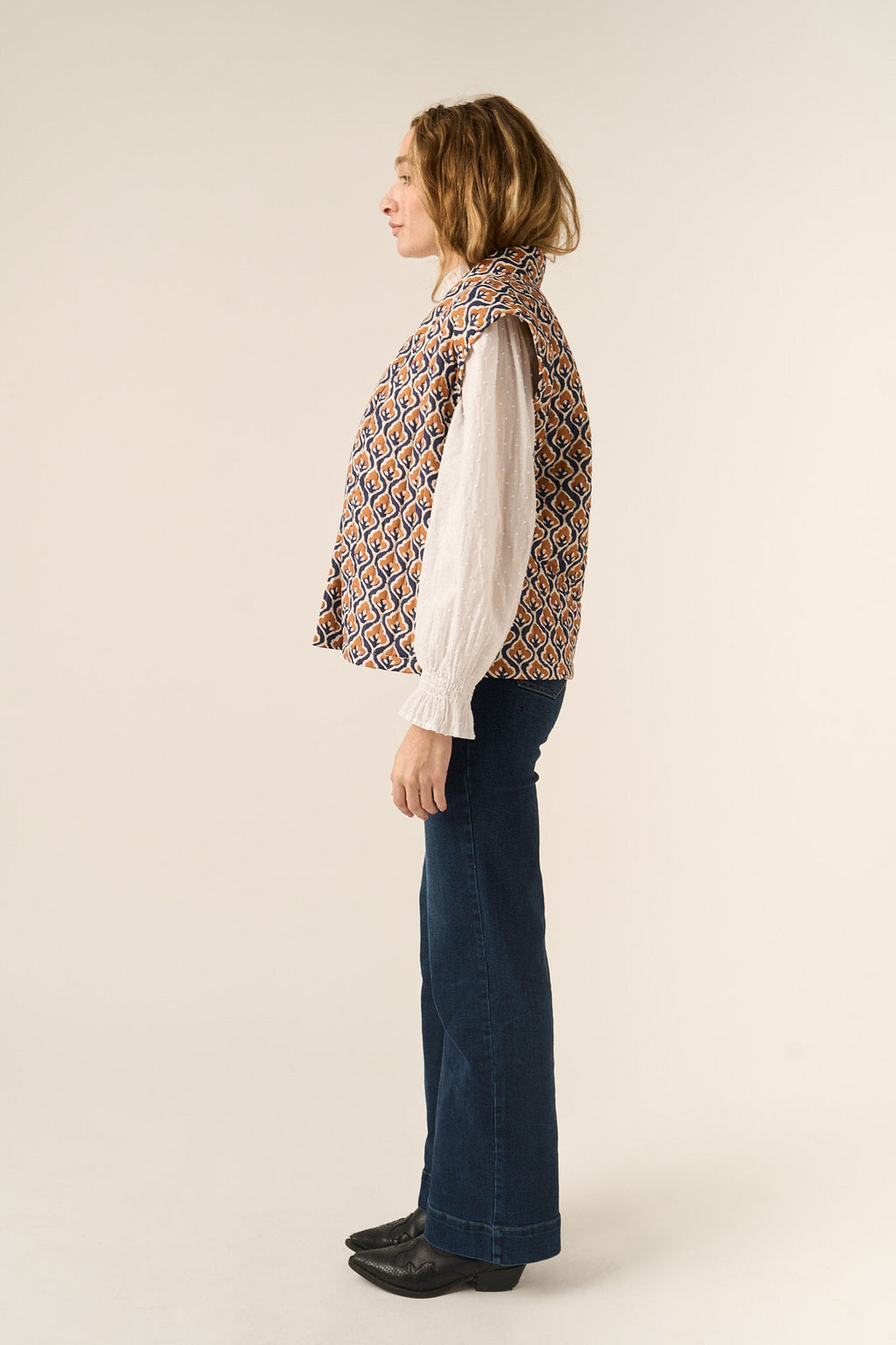 Stylish Lúa Beige Printed Cotton Vest for Women - Versatile Layering Fashion