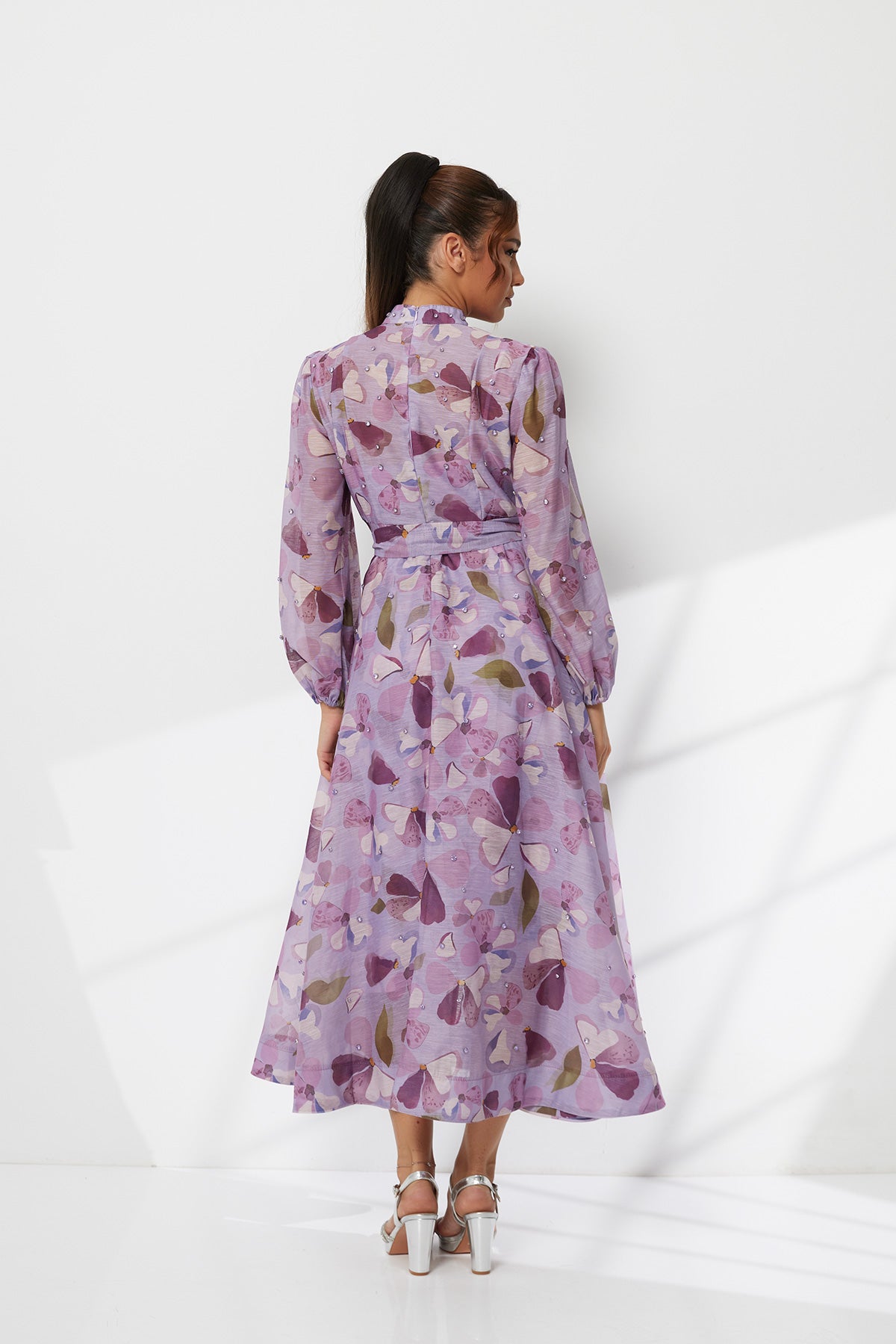 Elegant Butterfly & Pearl Midi Dress in Soft Lilac