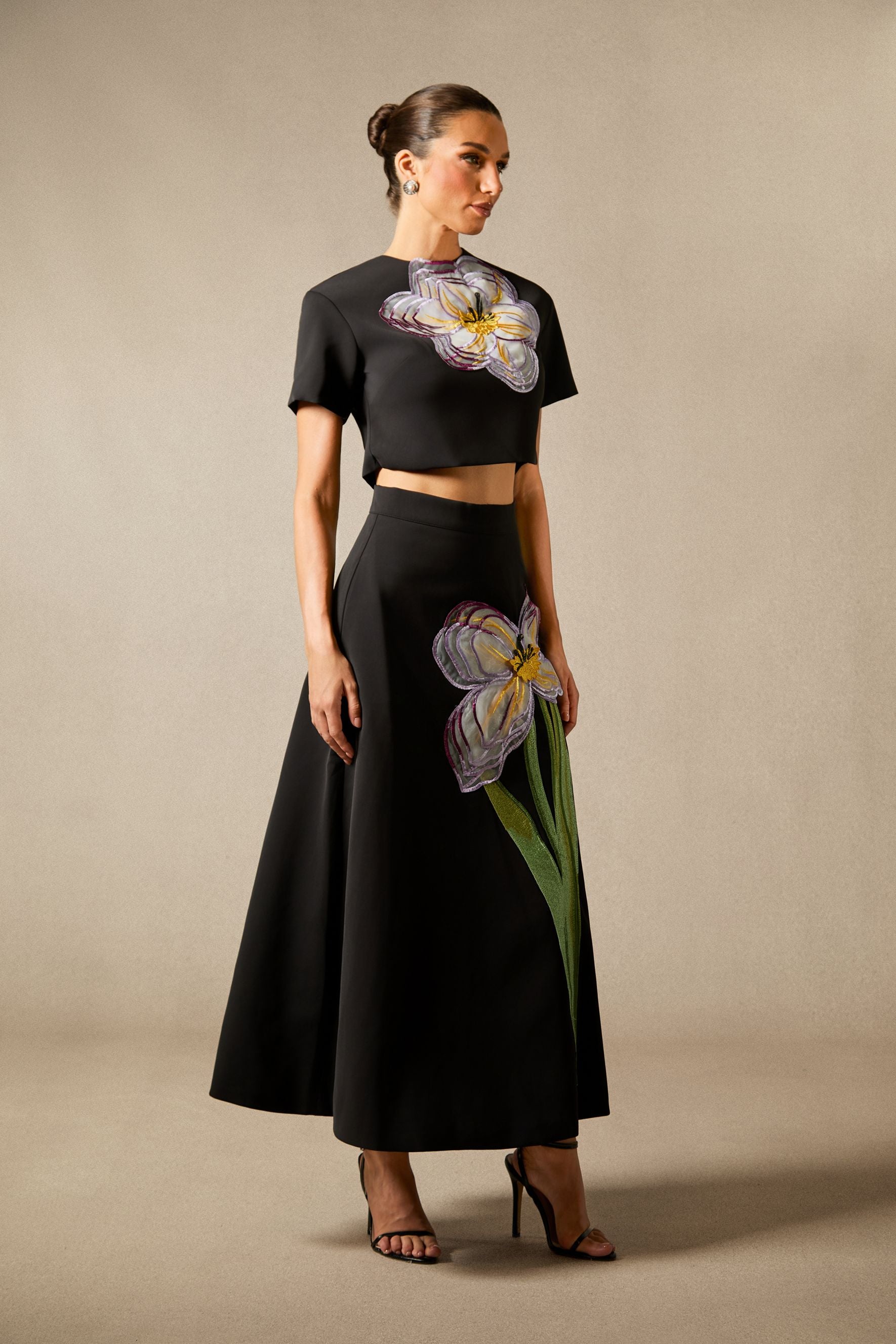 Elegant White Floral Appliqué Short Sleeve Top and A-Line Skirt Set