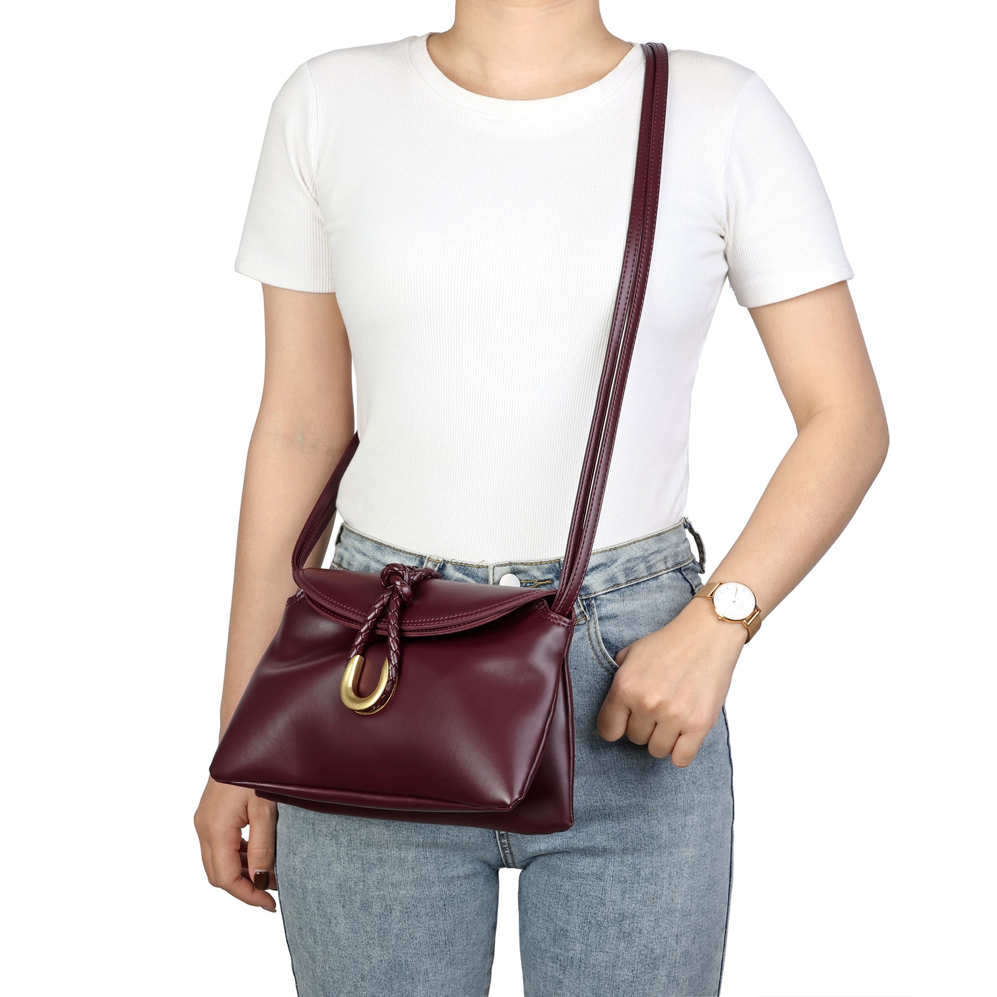 Braided Closure Crossbody Bag: Elegant Leather Handbag for Stylish Everyday Use