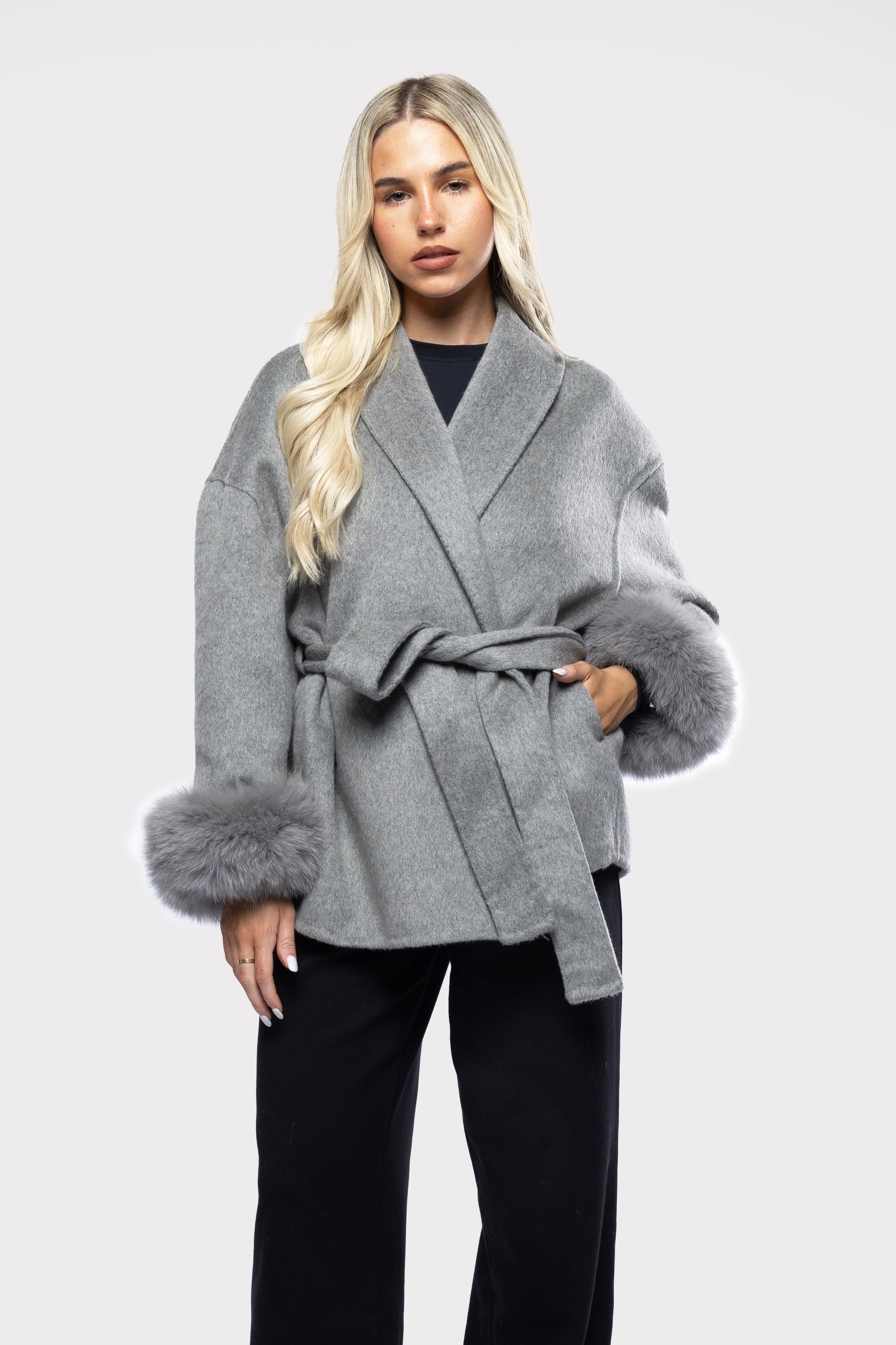 MAIA Cashmere Constance Women's Elegant Luxury Knit Jacket Fit
