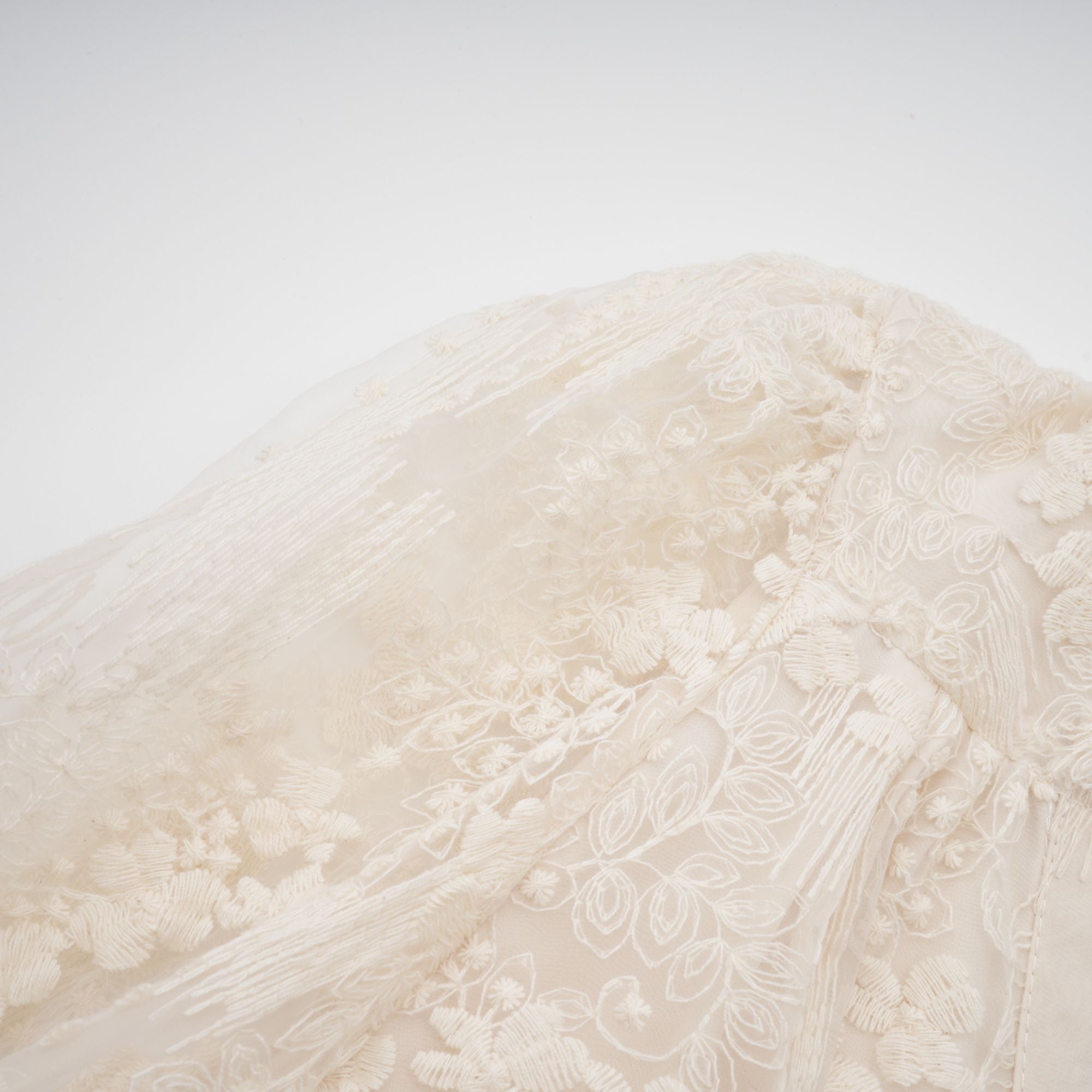 Elegant Neutral Lace Embroidery Midi Dress: Exquisite Design, Perfect Fit, Versatile Style