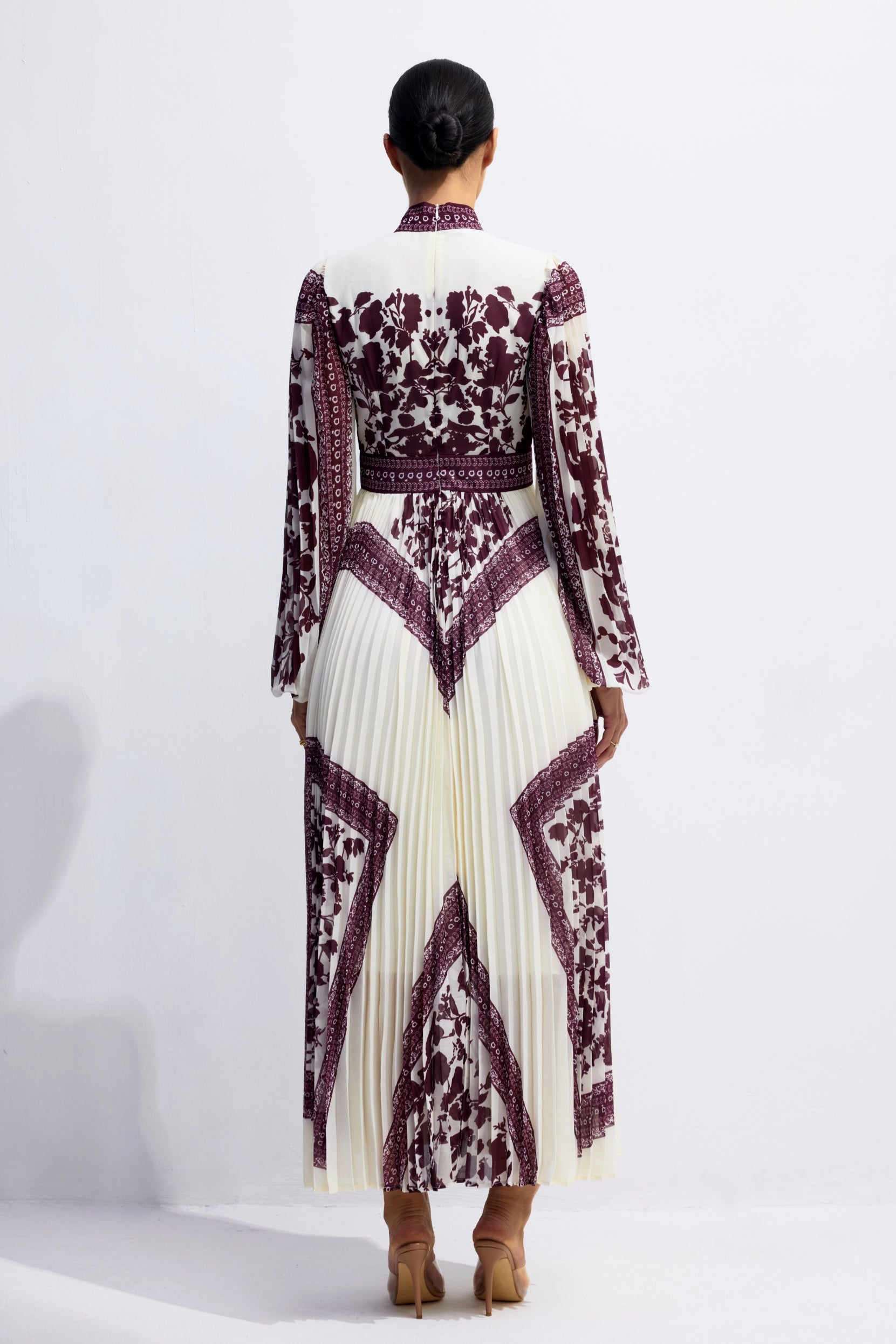 Melvina Floral Print Pleated Maxi Dress: Elegant Flowy Style for Garden & Resort