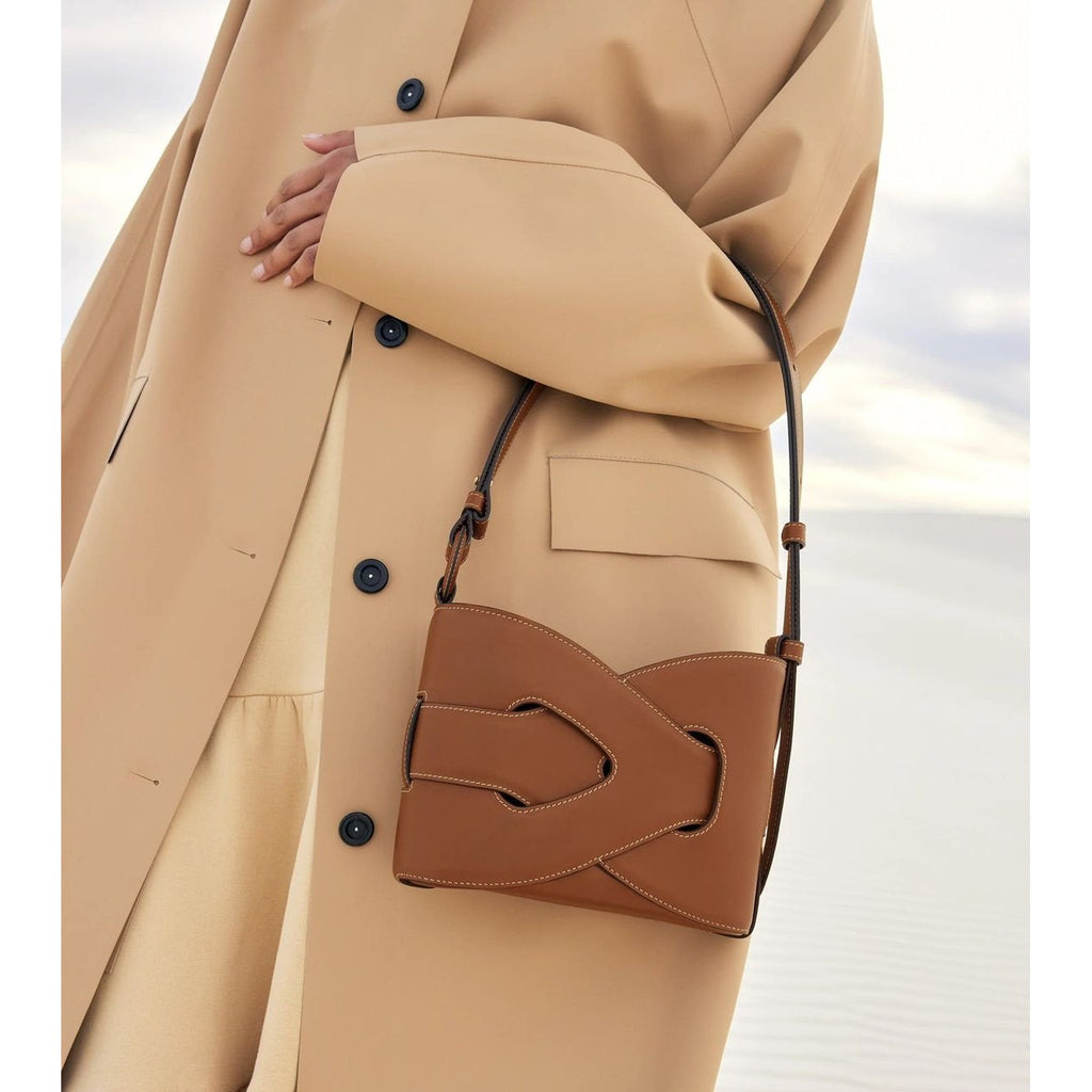 Fiorenza Seraphina Elegant Premium Italian Leather Magnetic Handbag