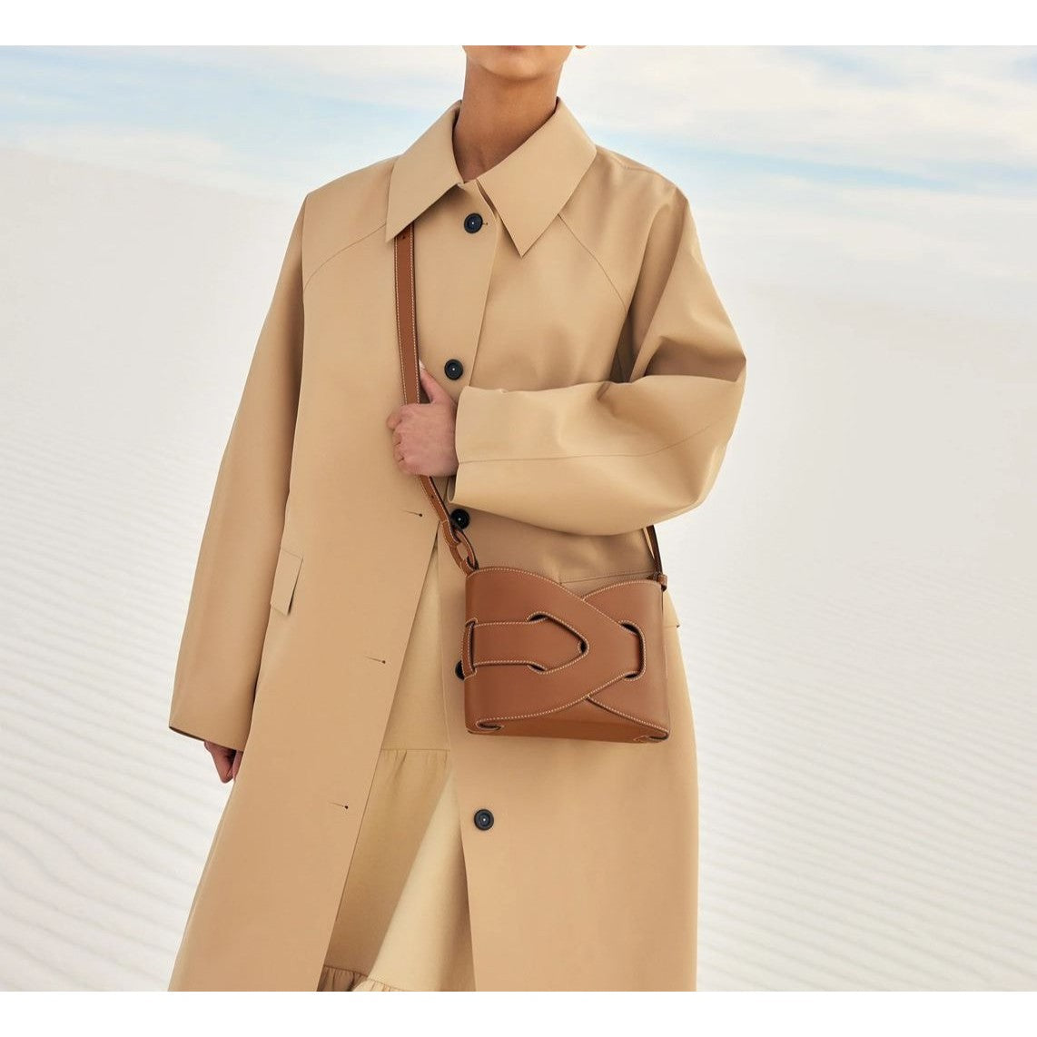 Fiorenza Seraphina Elegant Premium Italian Leather Magnetic Handbag