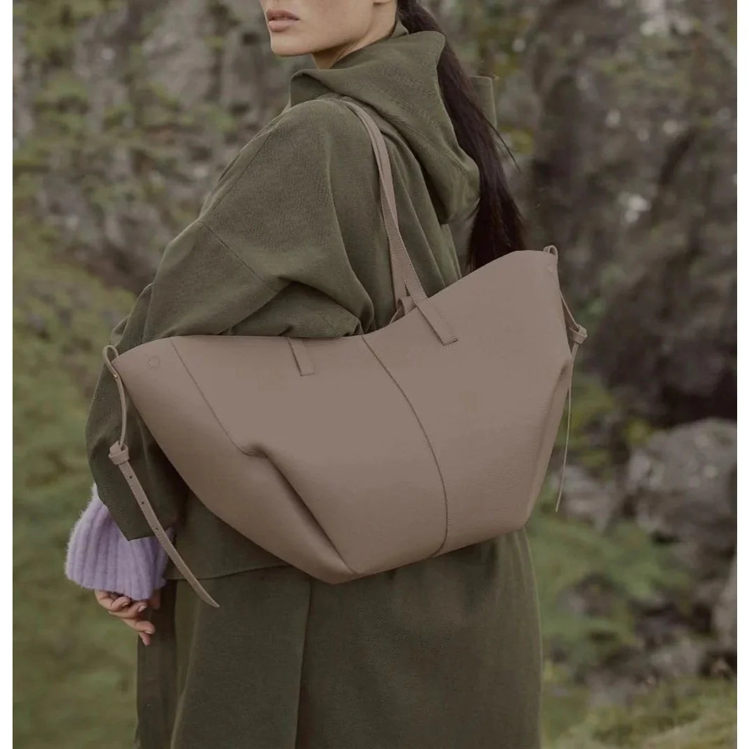 Elegant Vegan Leather Tote Bag – Ombrello by Fiorenza