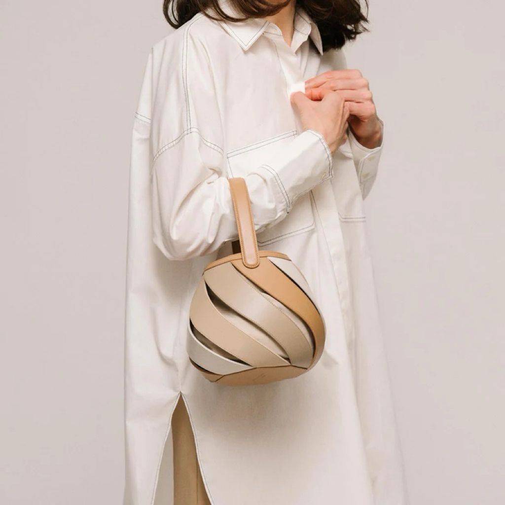 Aura Handbag Windmill