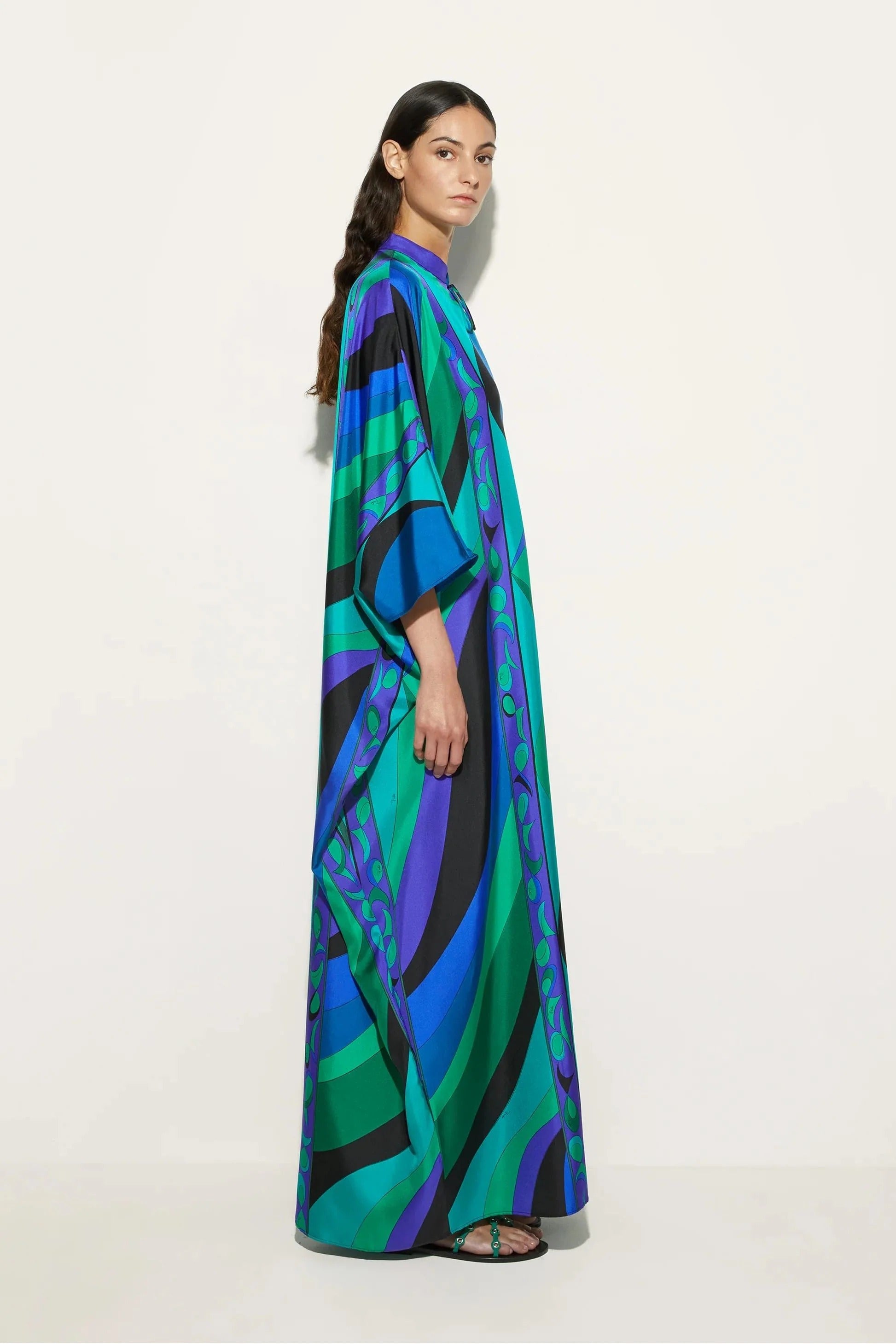 Psychedelic Swirling Iride Satin Kaftan: Flowy, Elegant, Comfortable Resort Wear